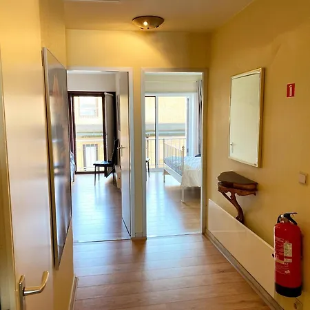 In With Sea Views, Cleaning Included *