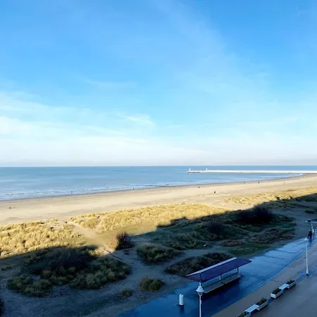 In With Sea Views, Cleaning Included *