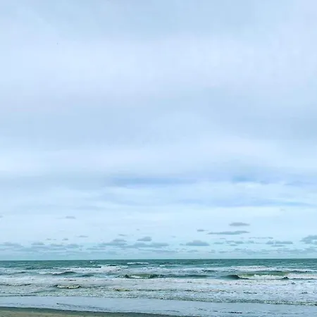 In With Sea Views, Cleaning Included